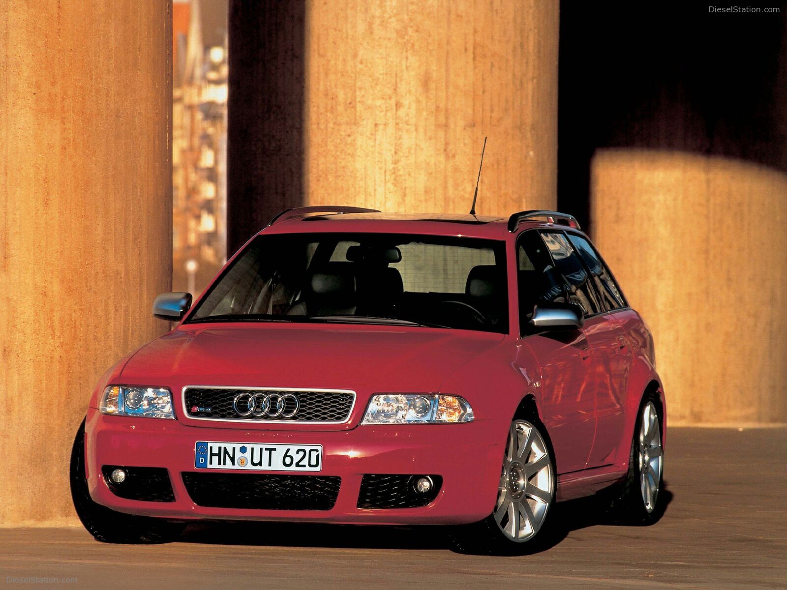 Audi RS4 (2000)